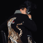 Charger l'image dans la galerie, Cardigan Japonais Tigre Brodé